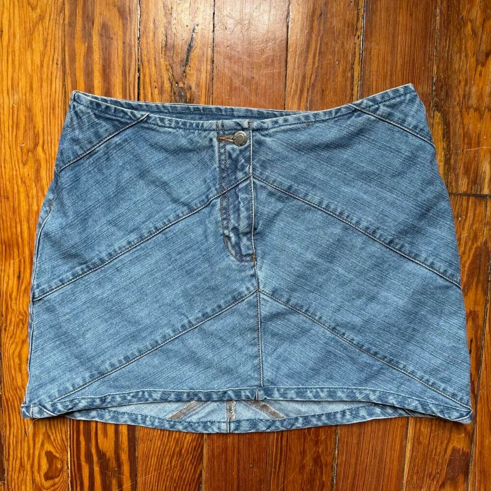 Early 2000s faded glory retro mini skirt